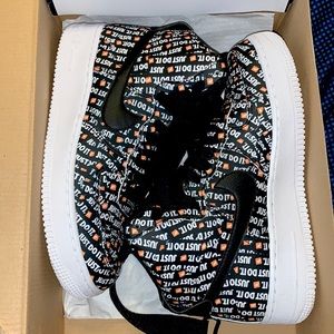 Never worn